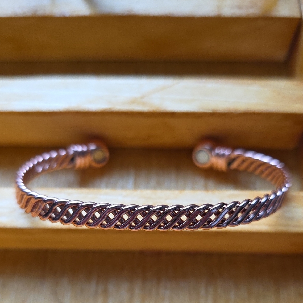Twisted Copper Cuff Magnet Bracelet